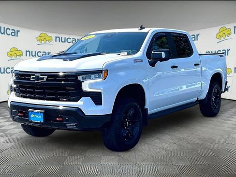 Used 2022 Chevrolet Silverado 1500 LT Trail Boss w/ LT Trail Boss Premium Package AWD/4WD image 3