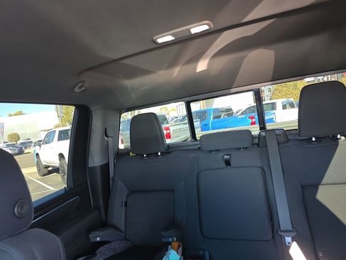 Used 2025 Chevrolet Silverado 2500 LT w/ Convenience Package image 18