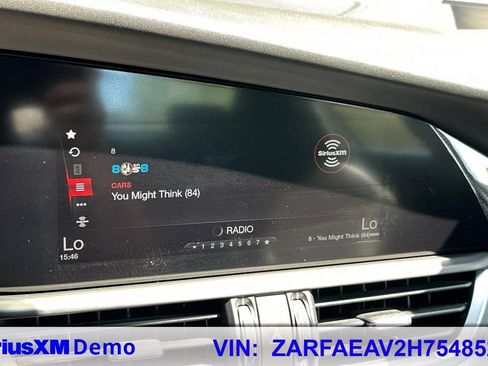 Used 2017 Alfa Romeo Giulia Quadrifoglio RWD image 27