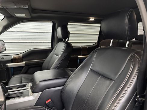 Used 2020 Ford F150 Lariat w/ Equipment Group 502A Luxury image 13