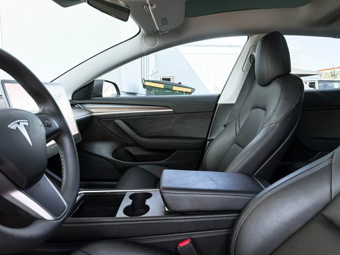 Used 2022 Tesla Model 3 Performance AWD/4WD image 19
