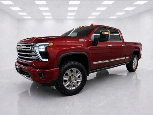 Used 2025 Chevrolet Silverado 2500 High Country w/ Technology Package AWD/4WD image 5