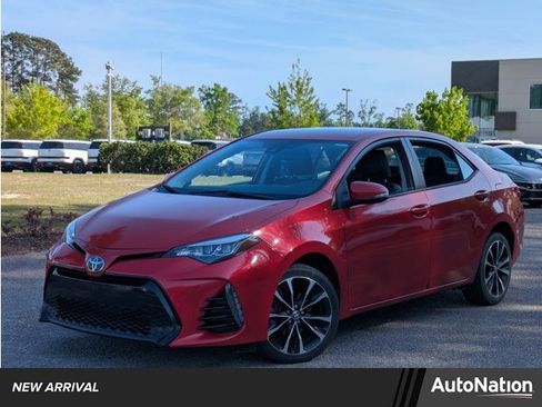 Used 2018 Toyota Corolla SE image 1