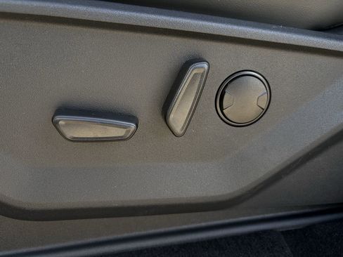 New 2026 Ford Expedition Active image 25