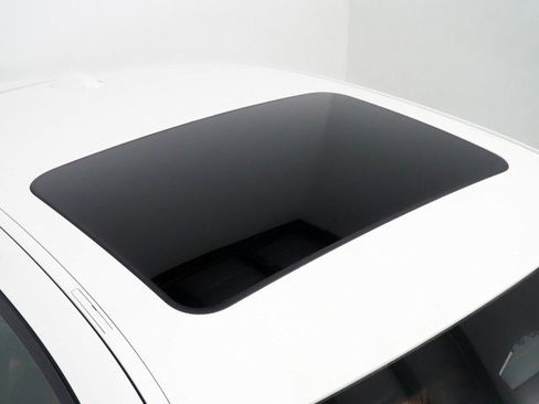 Used 2023 BMW i4 M50 image 4