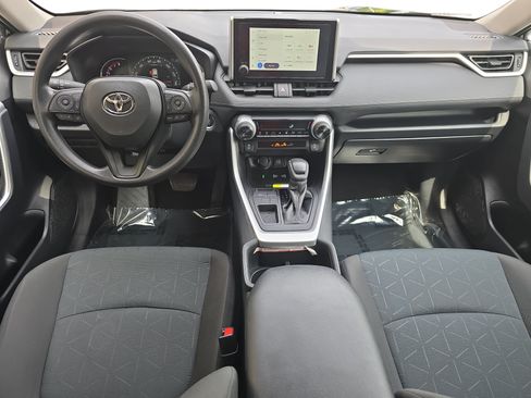Used 2025 Toyota RAV4 XLE w/ Convenience Package FWD image 9