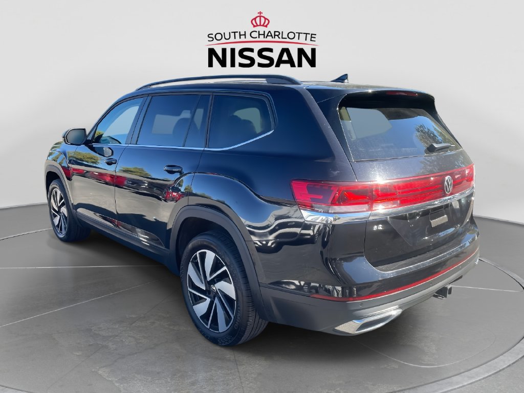 Used 2025 Volkswagen Atlas SE AWD/4WD image 4