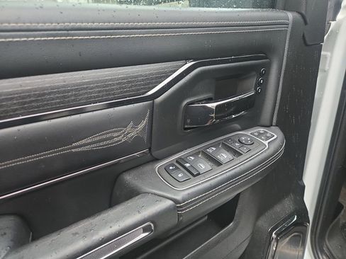 Used 2023 RAM 3500 Limited image 11