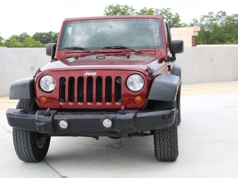 Used 2010 Jeep Wrangler Rubicon w/ PWR Convenience Group AWD/4WD image 21