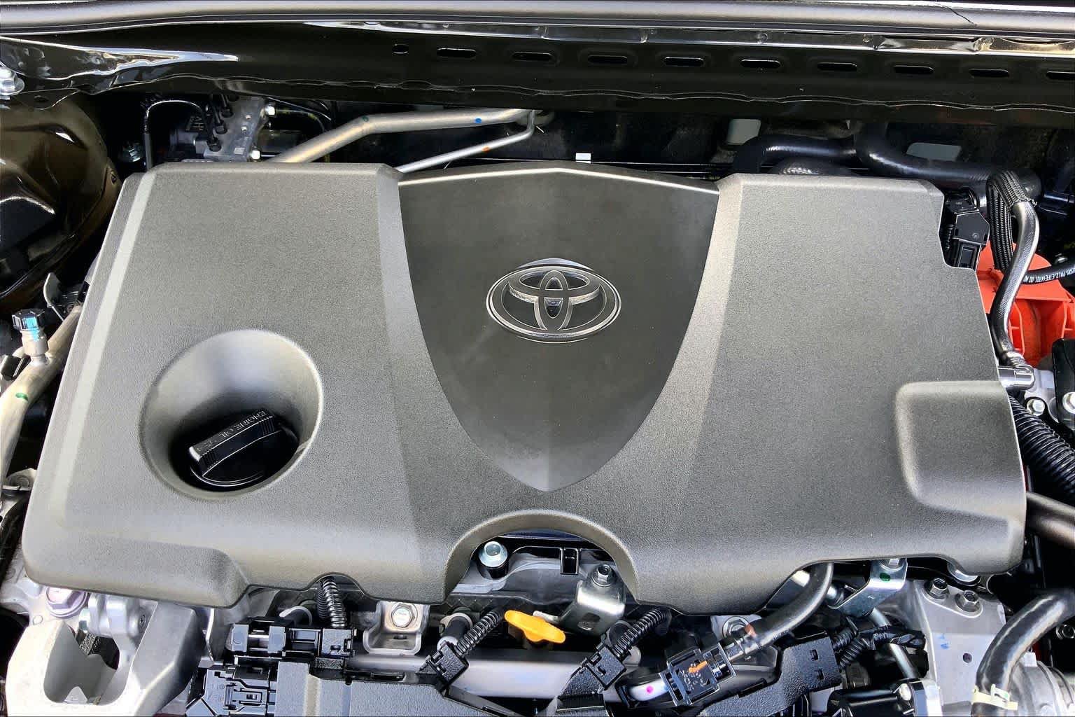 Used 2025 Toyota Camry LE FWD image 32