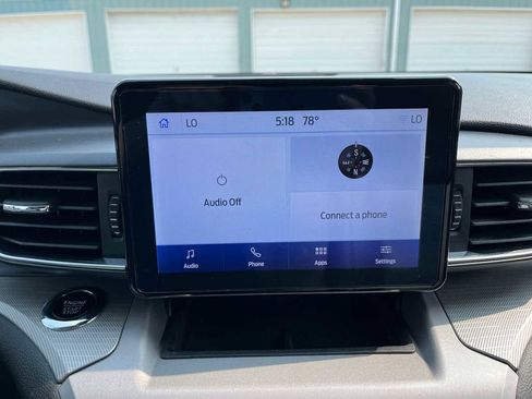 Used 2023 Ford Explorer XLT w/ Equipment Group 202A image 21