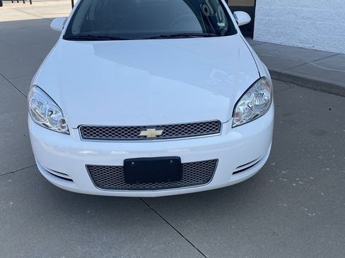 Used 2014 Chevrolet Impala LT w/ LT Sunroof Package image 3