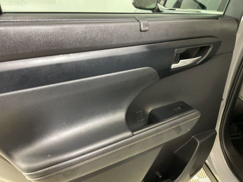 Used 2022 Toyota Highlander Bronze Edition image 20