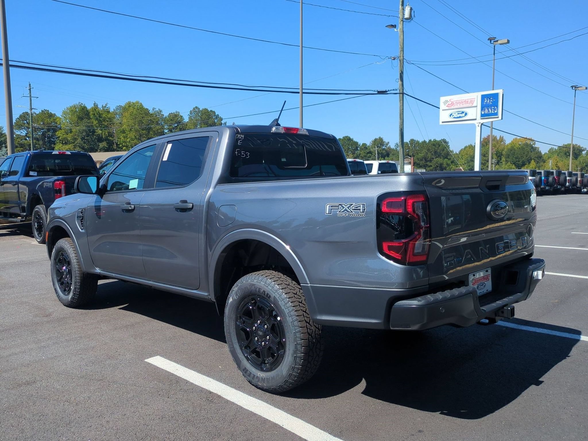 New 2026 Ford Ranger XLT w/ FX4 Off-Road Package AWD/4WD image 9