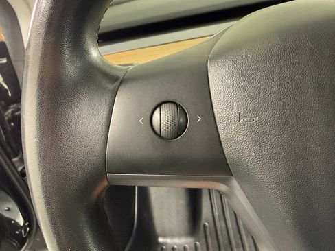 Used 2019 Tesla Model 3 Standard Range Plus RWD image 20