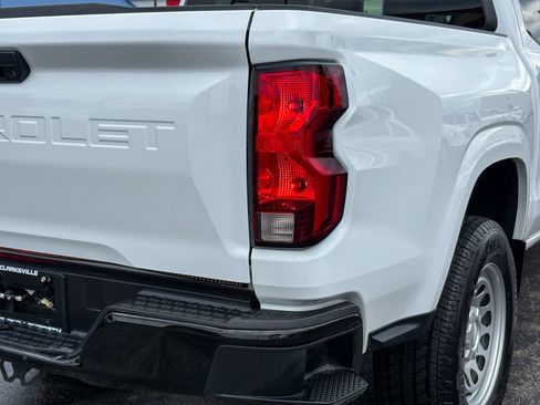 Used 2024 Chevrolet Colorado W/T w/ WT Convenience Package II RWD image 12