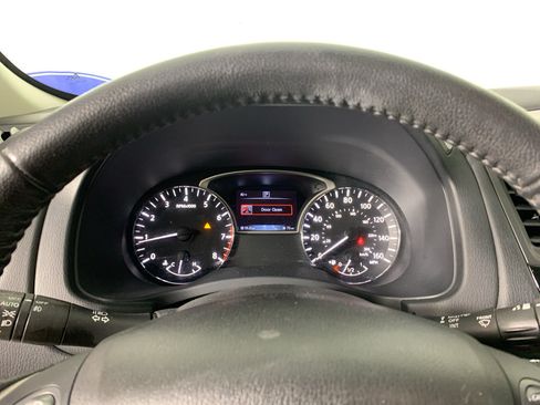 Used 2020 Nissan Pathfinder SV FWD image 22