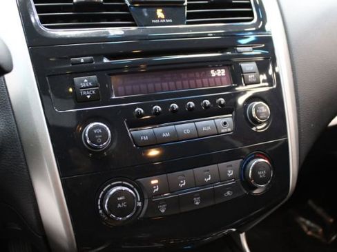 Used 2014 Nissan Altima 2.5 S image 15