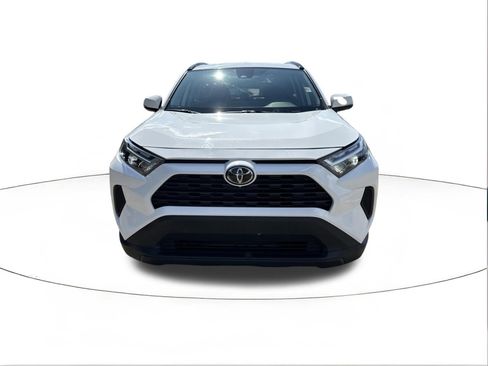 Used 2024 Toyota RAV4 XLE FWD image 8