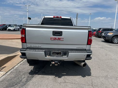 Used 2018 GMC Sierra 2500 Denali w/ Duramax Plus Package image 6
