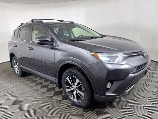 Used 2017 Toyota RAV4 XLE FWD image 1