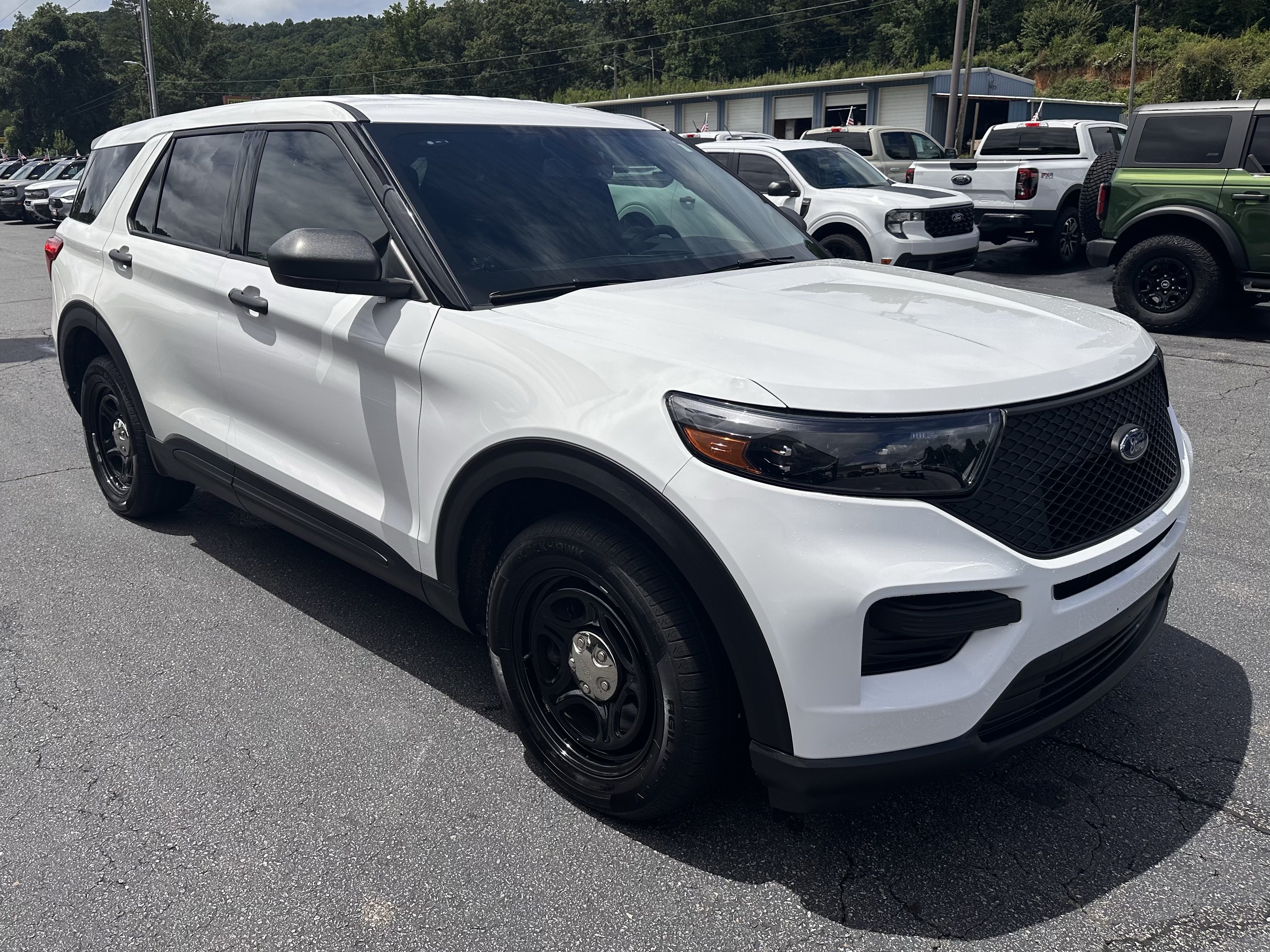 Used 2023 Ford Explorer 4WD Police Interceptor w/ Ultimate Wiring Package image 4