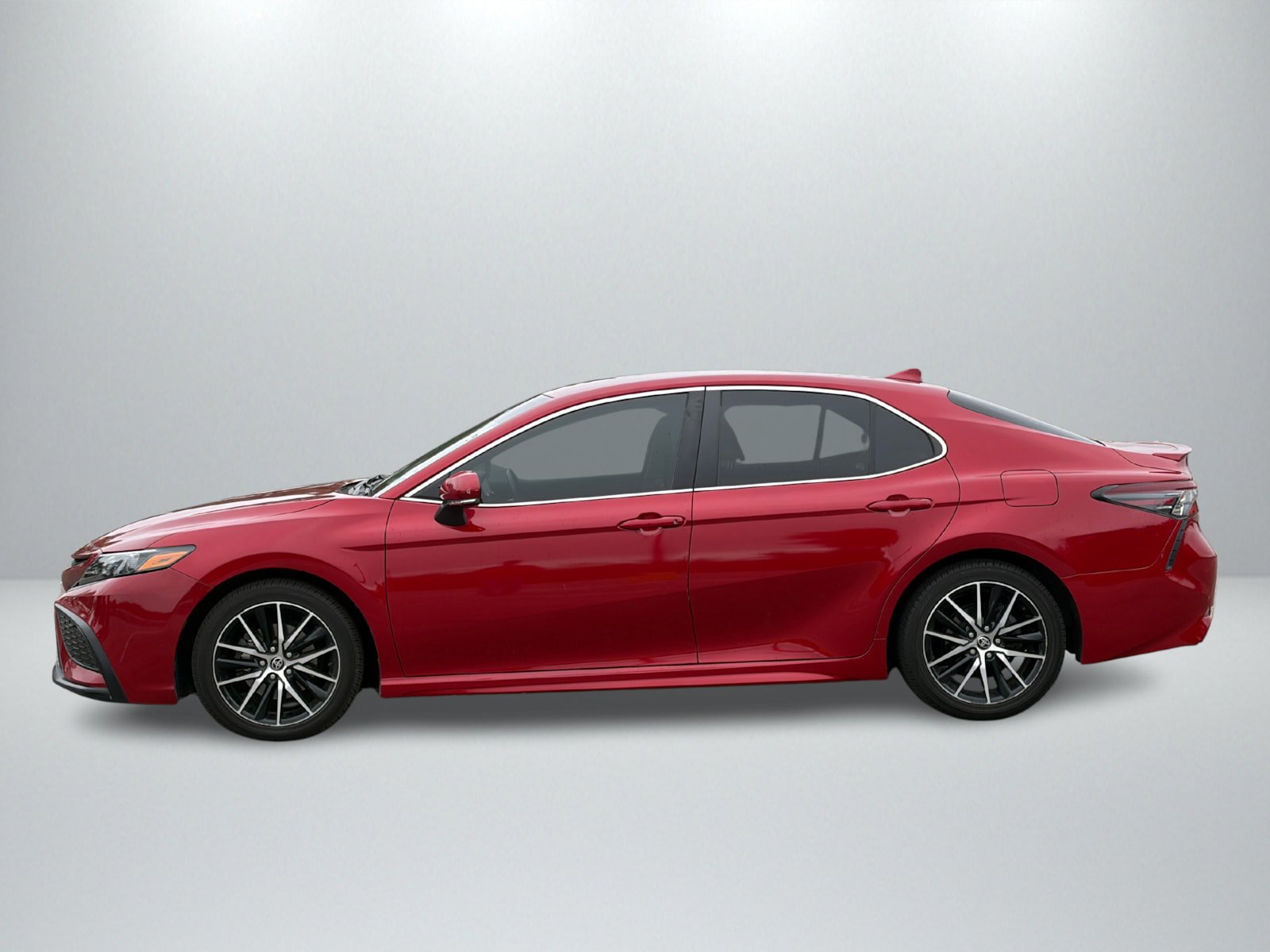 Used 2023 Toyota Camry SE FWD image 2