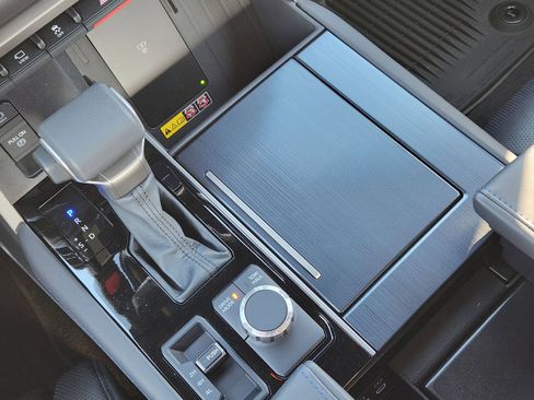 New 2026 Toyota Tundra Platinum AWD/4WD image 20