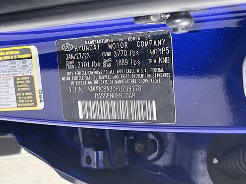 Used 2023 Hyundai Venue Limited image 31