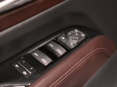 Used 2024 Cadillac Escalade ESV V w/ LPO, ONYX Package image 12