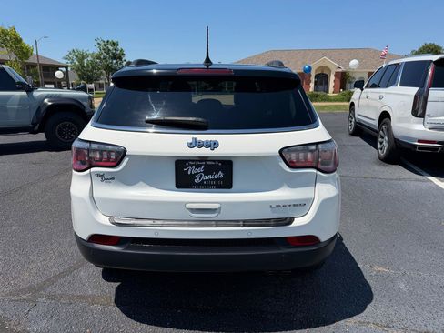 Used 2018 Jeep Compass Limited w/ Navigation Group FWD image 6