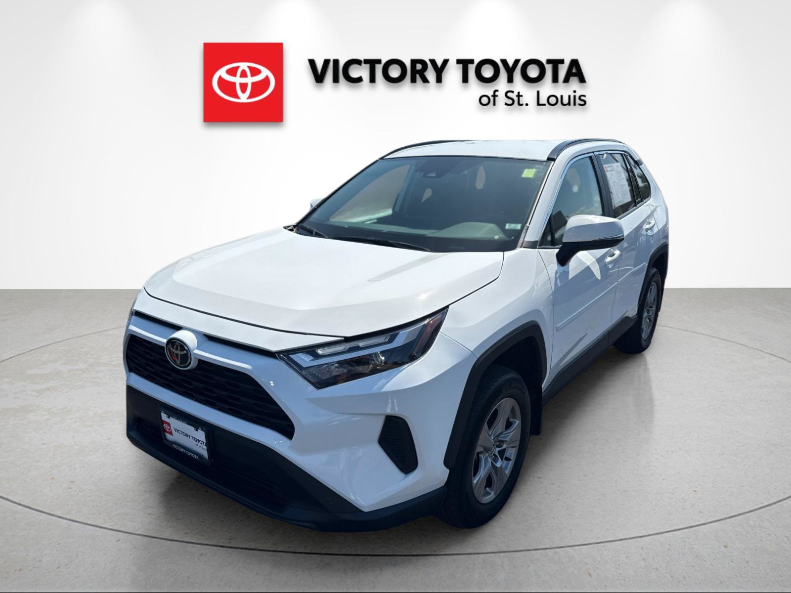 Used 2025 Toyota RAV4 XLE w/ Weather Package AWD/4WD image 7
