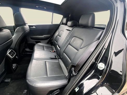 Certified 2022 Kia Sportage Nightfall Edition image 28