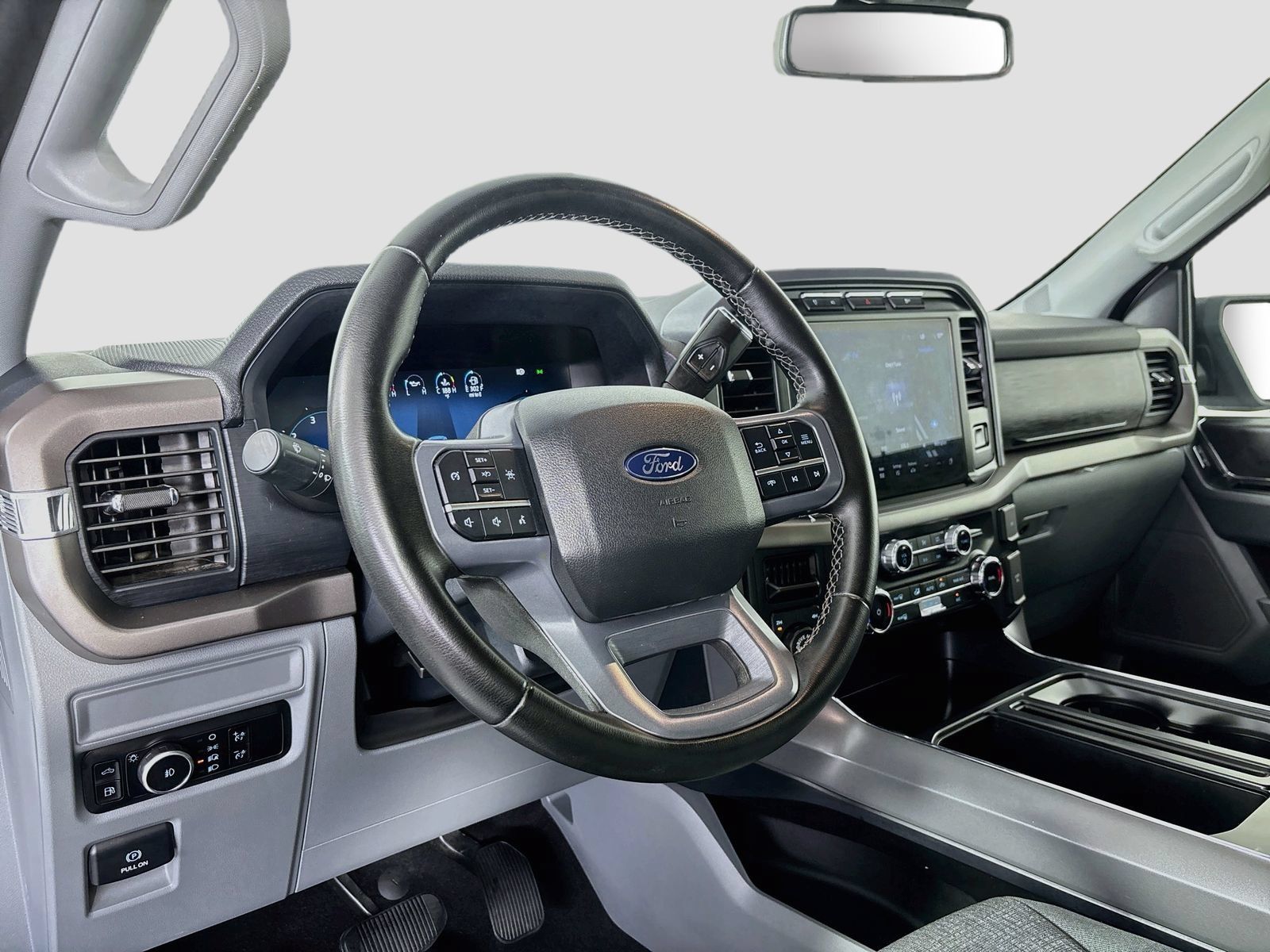 Certified 2024 Ford F150 XLT w/ Mobile Office Package AWD/4WD image 9