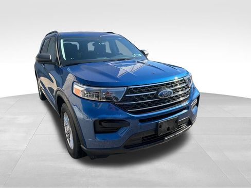 Used 2022 Ford Explorer XLT image 12