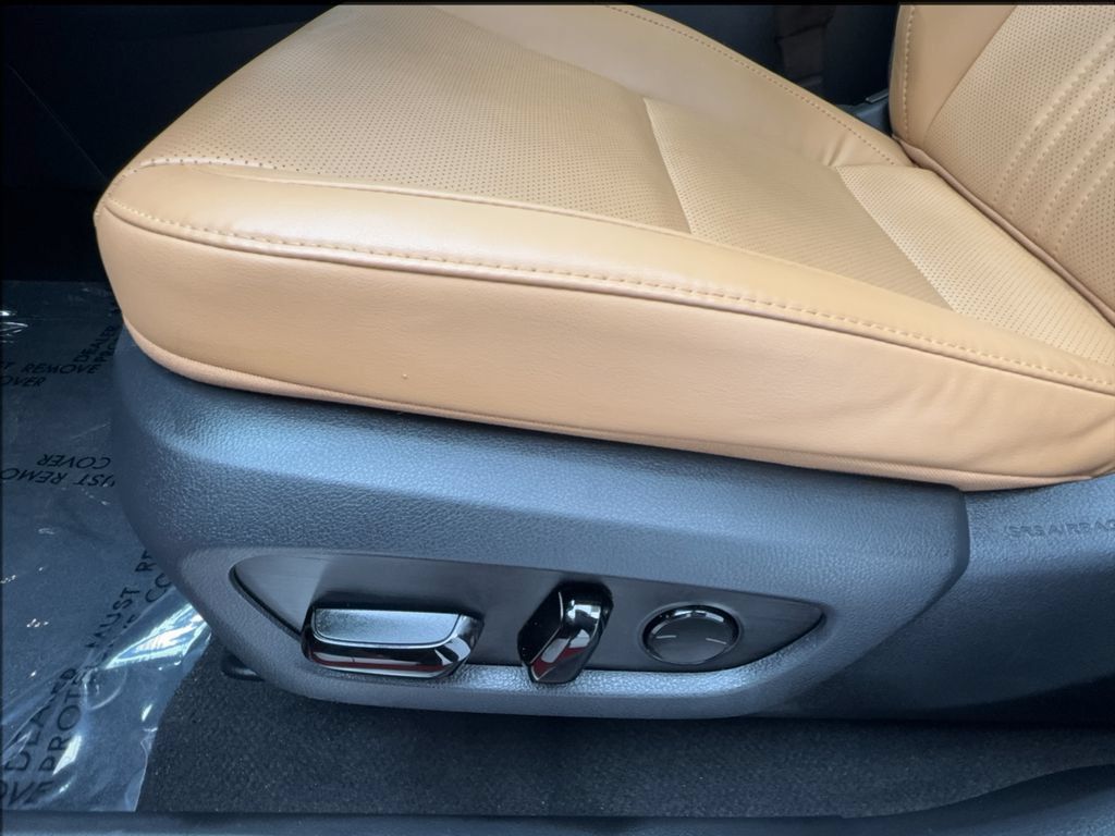 Used 2024 Lexus NX 250 FWD image 21