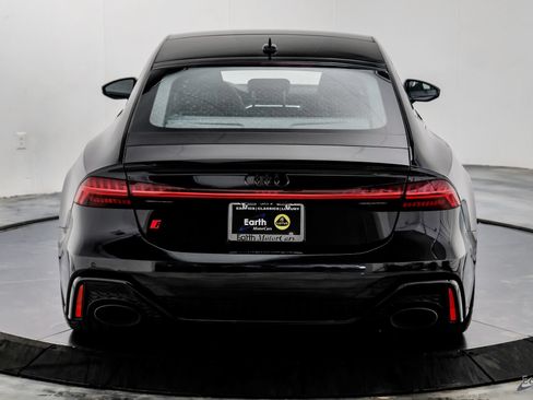 Used 2024 Audi RS 7 Performance AWD/4WD image 13