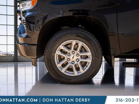 Used 2022 Chevrolet Silverado 1500 RST w/ Z71 Off-Road Package AWD/4WD image 39
