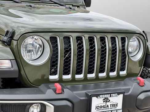 Used 2022 Jeep Gladiator Overland w/ Popular Equipment Package AWD/4WD image 7