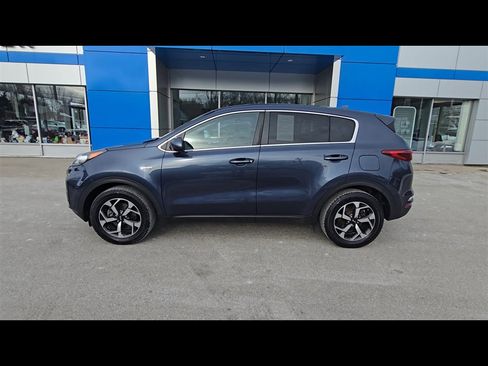 Used 2021 Kia Sportage LX image 5