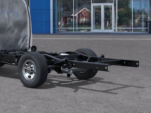 New 2026 Chevrolet Express 3500 w/ Power Convenience Package RWD image 11