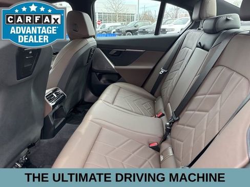 Used 2025 BMW 530i xDrive w/ Premium Package AWD/4WD image 26