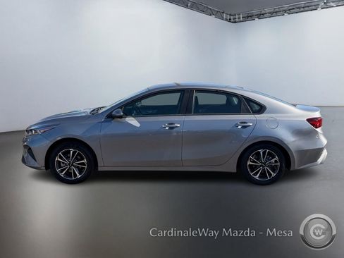 Used 2024 Kia Forte LXS image 8