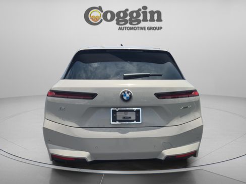 New 2026 BMW iX xDrive60 w/ Executive Package AWD/4WD image 4