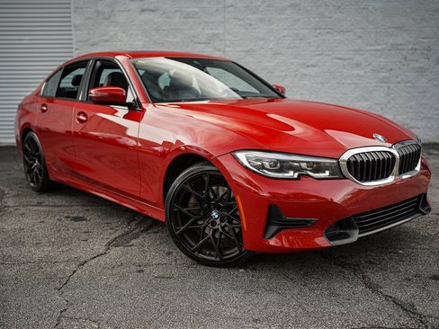 Used 2022 BMW 330i Sedan w/ Convenience Package image 9