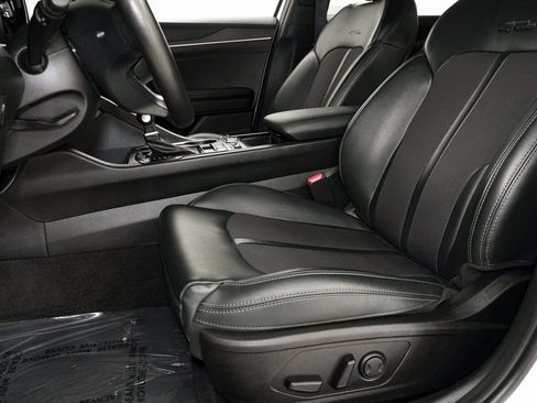 Used 2024 Kia K5 GT-Line image 10