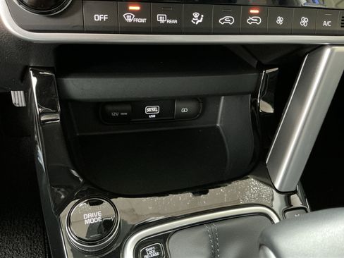 Used 2023 Kia Seltos S w/ Navigation Package image 27