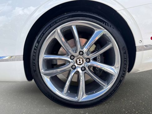 Used 2020 Bentley Continental GT V8 image 14