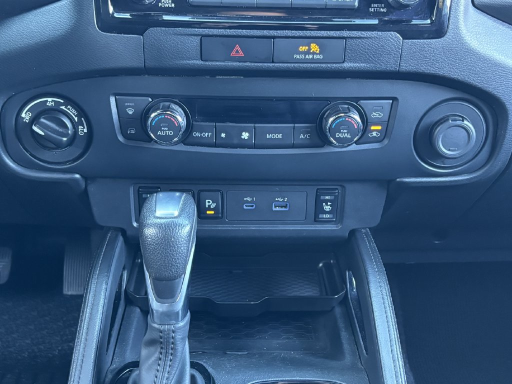 Used 2022 Nissan Frontier PRO-4X AWD/4WD image 19