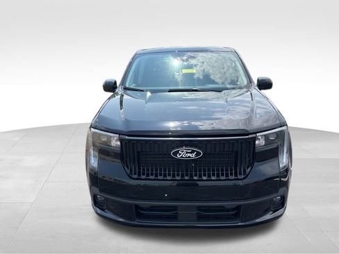 New 2025 Ford Maverick Lobo image 8